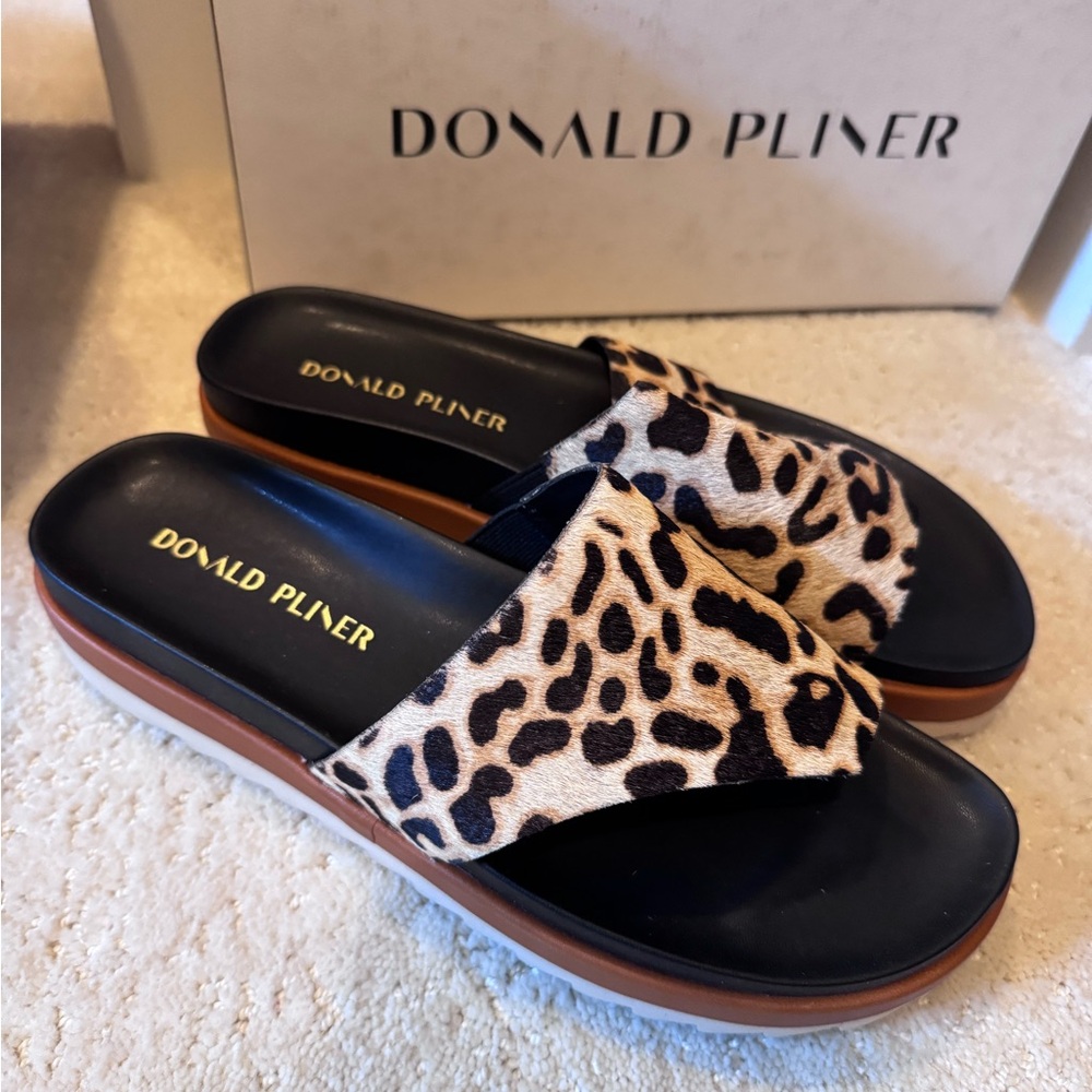Donald J. Pliner Women's Leopard Print chunky sole Slide Sandals